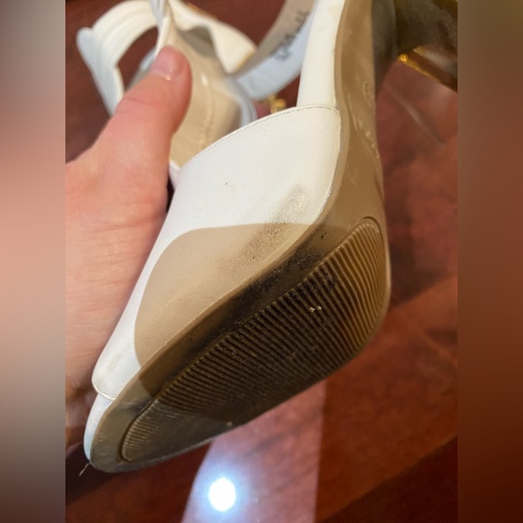 Very unusual gold spike heel white ankle booties, open toe size 8 1/2 - Picture 3 of 8